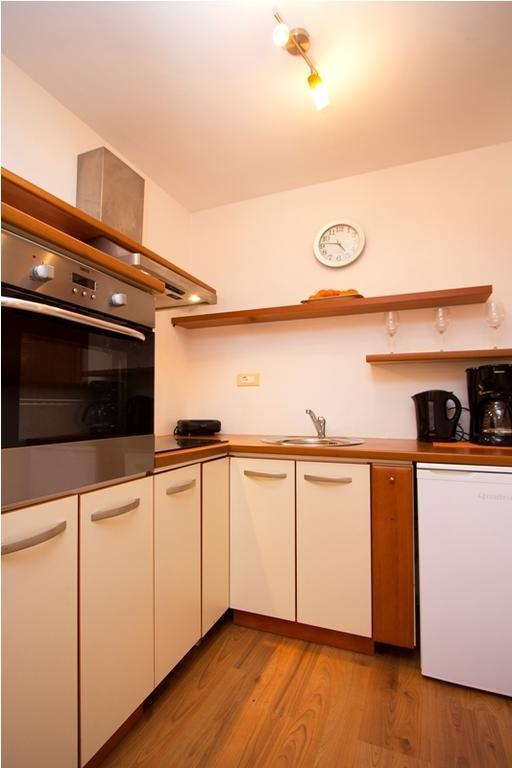 Apartments Matelici Divšići Cameră foto